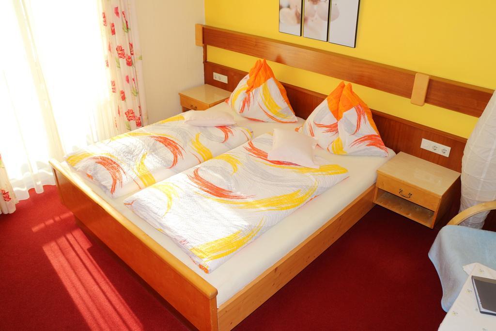 Enzianbrenner Hotel Jenig Bilik gambar