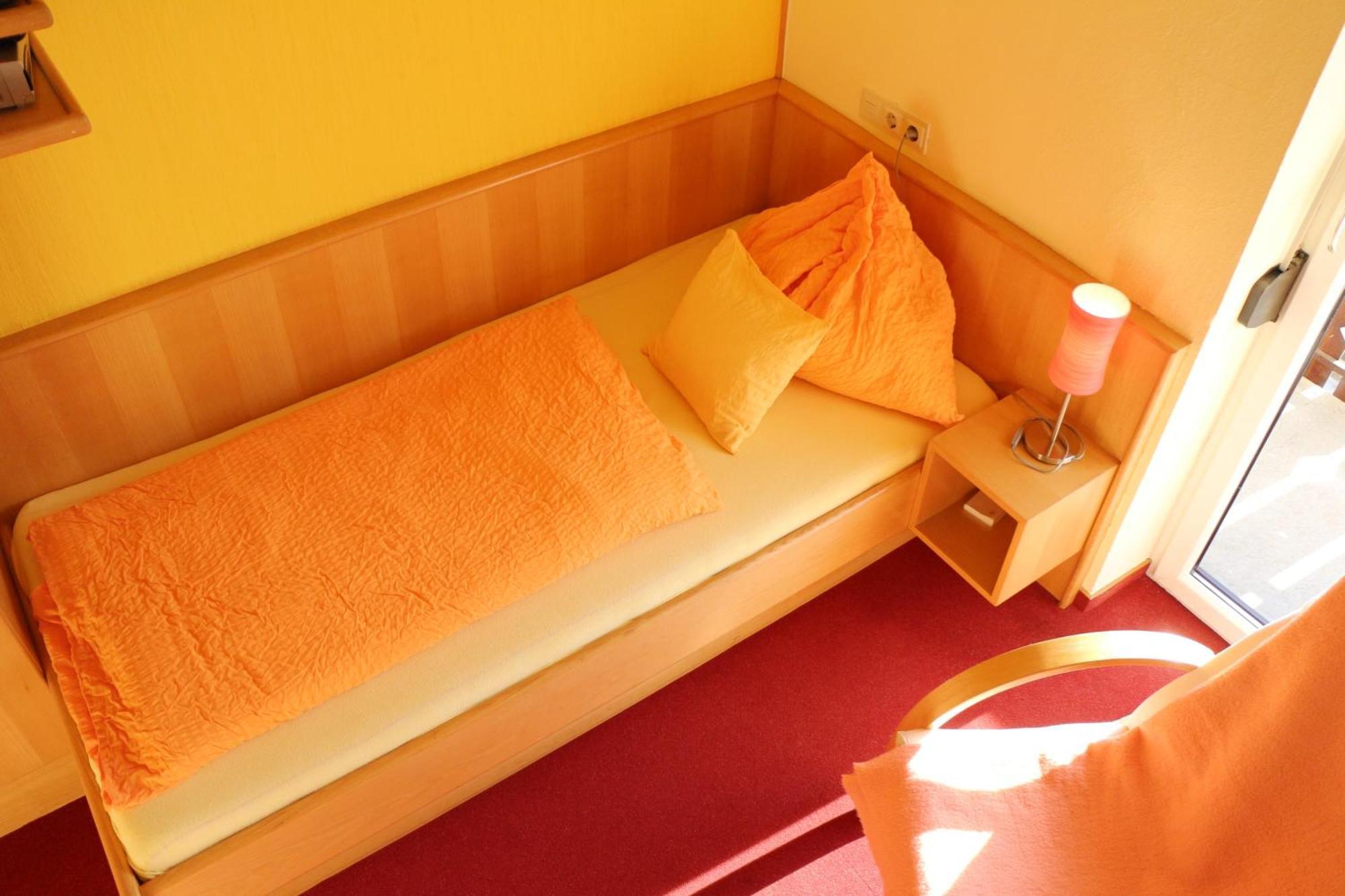Enzianbrenner Hotel Jenig Bilik gambar