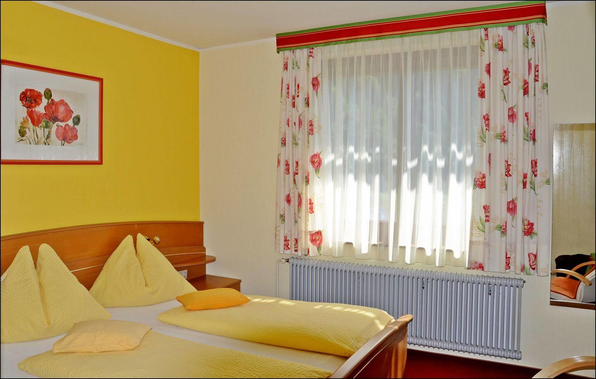 Enzianbrenner Hotel Jenig Luaran gambar